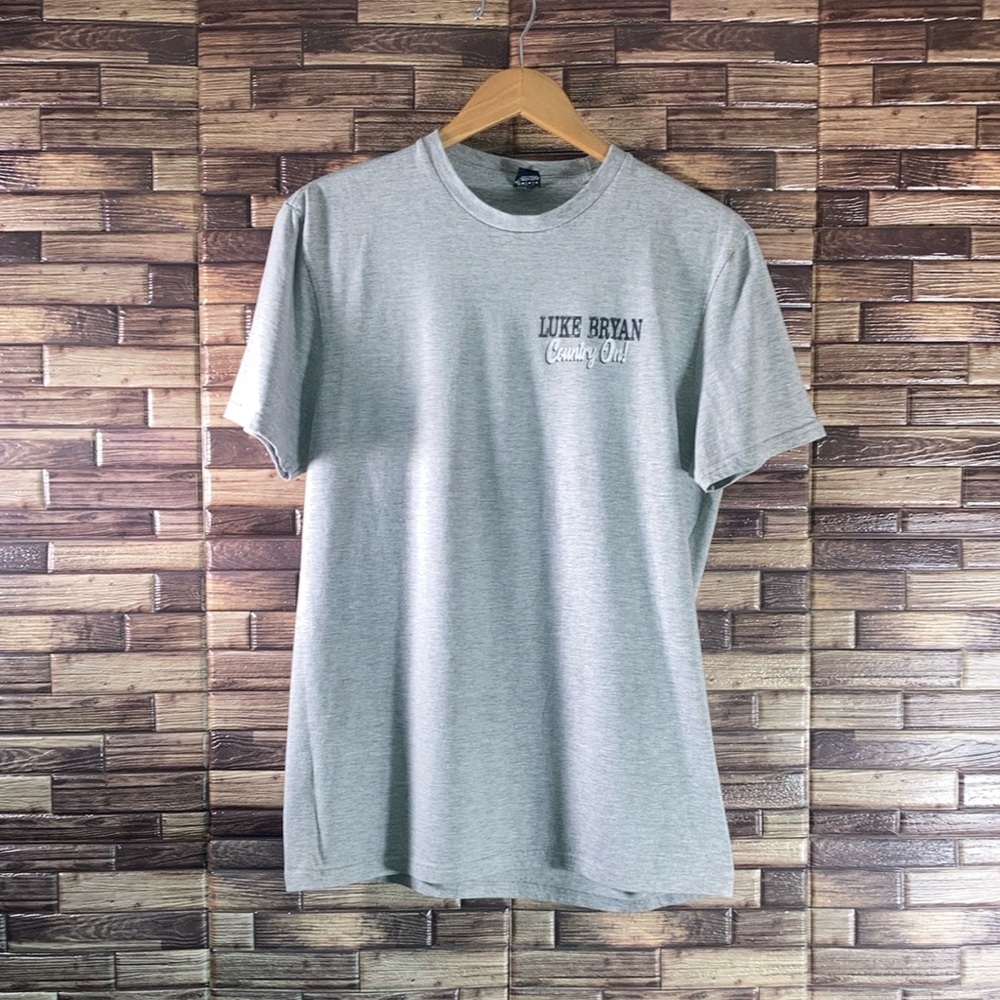 EUC Luke Bryan Country On! Music Gray T Shirt Size Medium District